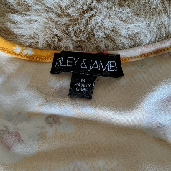 Top - Picture 3 of 3